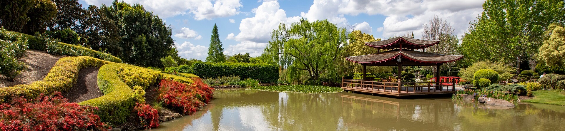 Is Hunter Valley Gardens worth visiting?